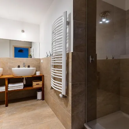 Bialy Dom W Гостевой дом