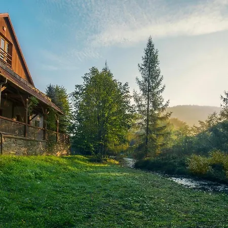 Bialy Dom W Гостевой дом Ropki