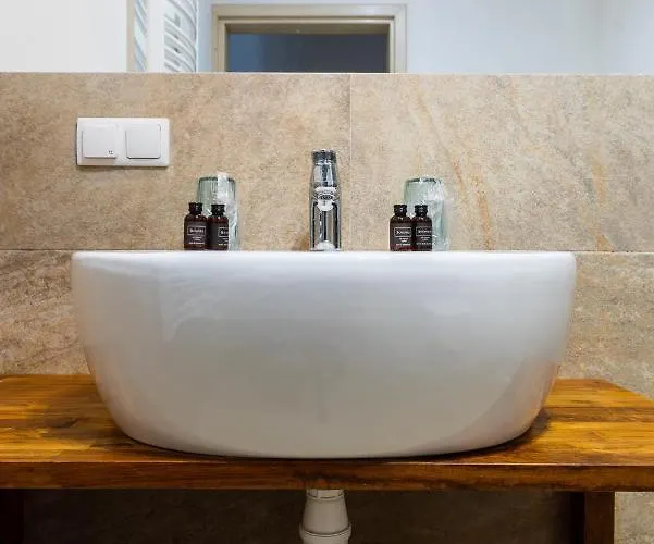 Biały Dom W Pensjonat 3*