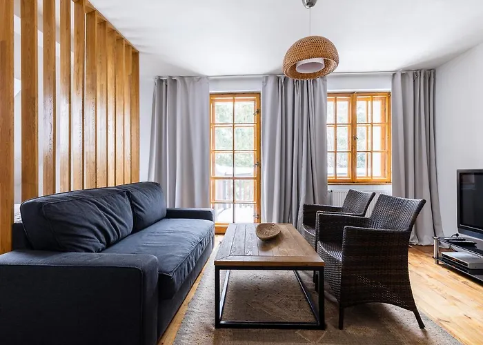 Biały Dom W 3* Ropki