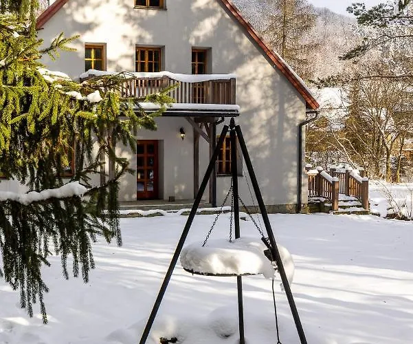 Pensjonat Biały Dom W Ropki