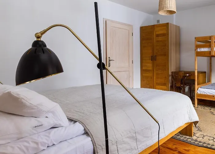 Pensjonat Biały Dom W Ropki